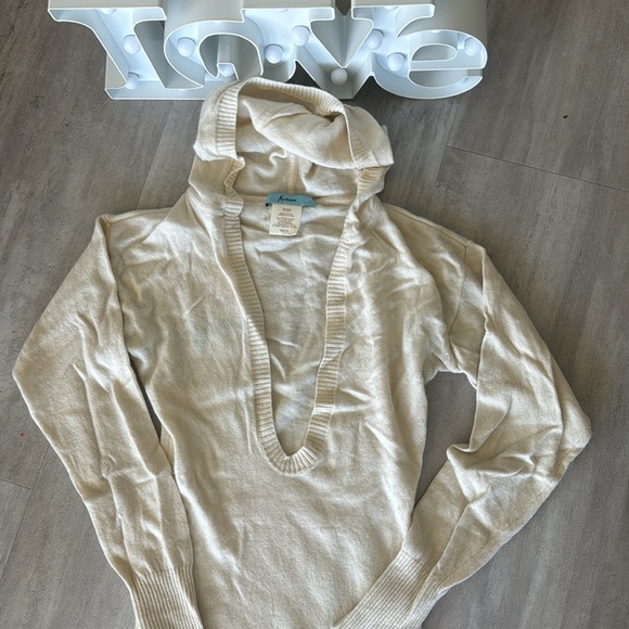 Marciano Wool Sweater - Picture 2 of 5